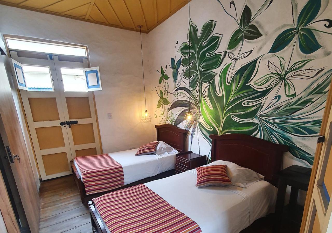 Hostal Ciudad De Segorbe ซาเลนโต ภายนอก รูปภาพ
