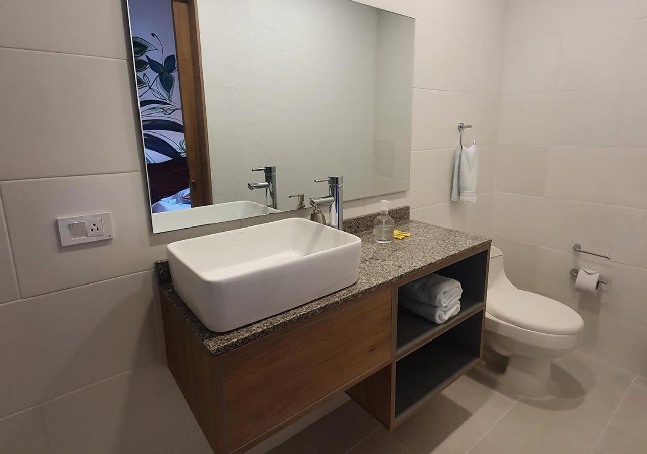 Hostal Ciudad De Segorbe ซาเลนโต ภายนอก รูปภาพ