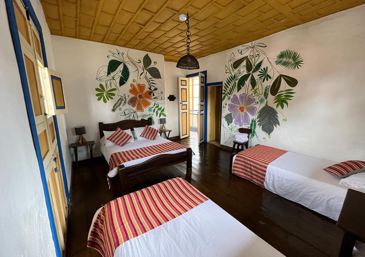 Hostal Ciudad De Segorbe ซาเลนโต ภายนอก รูปภาพ