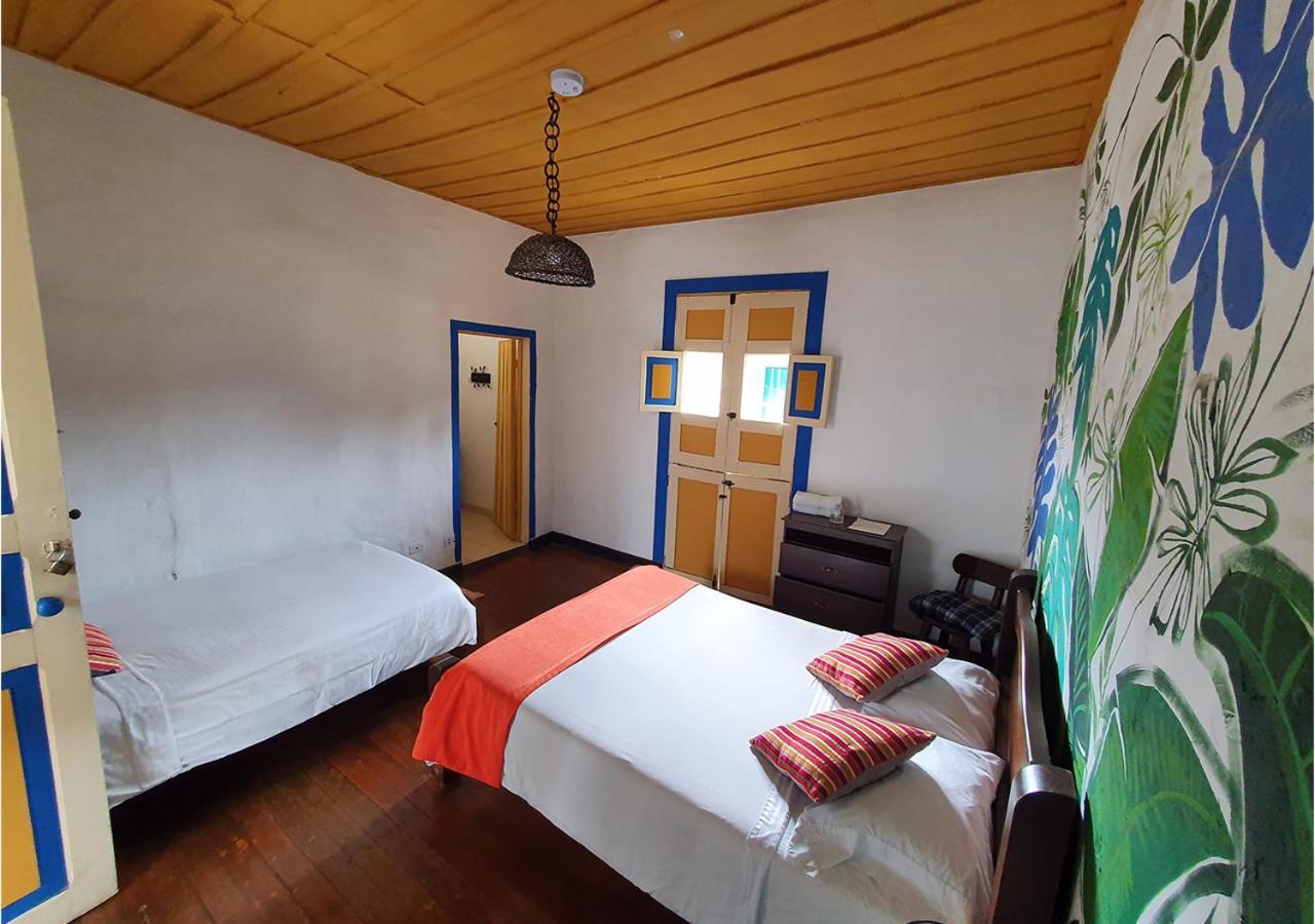 Hostal Ciudad De Segorbe ซาเลนโต ภายนอก รูปภาพ
