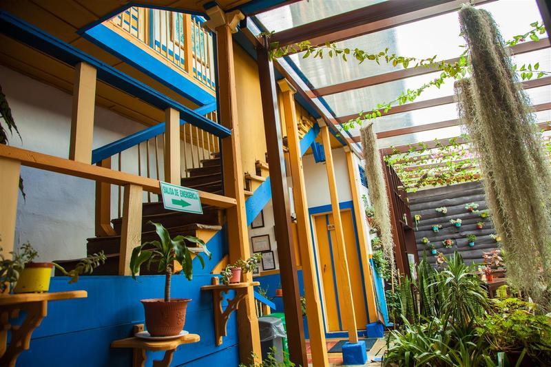 Hostal Ciudad De Segorbe ซาเลนโต ภายนอก รูปภาพ
