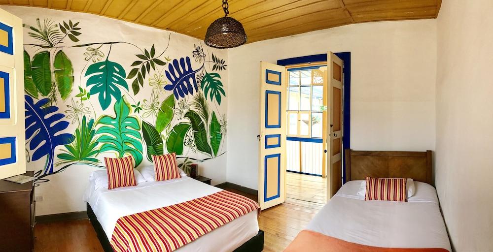 Hostal Ciudad De Segorbe ซาเลนโต ภายนอก รูปภาพ