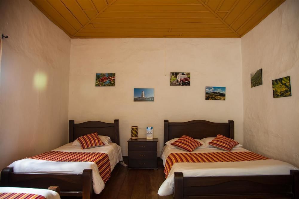 Hostal Ciudad De Segorbe ซาเลนโต ภายนอก รูปภาพ